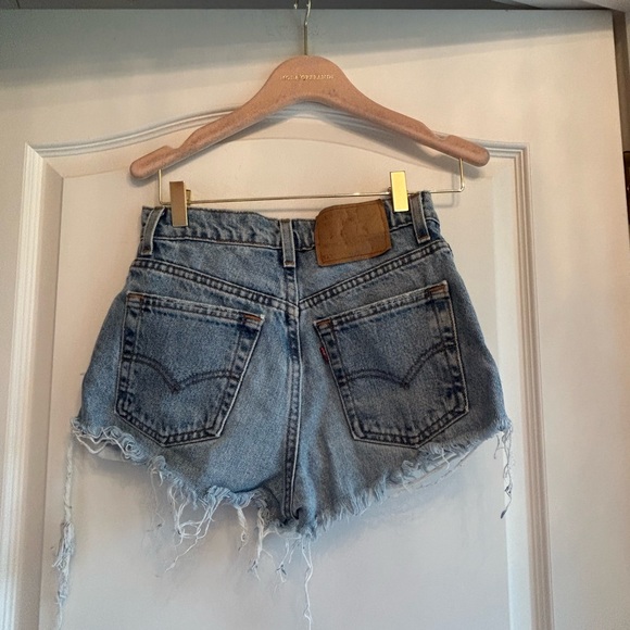 Vintage Levi Denim Shorts - Picture 2 of 2